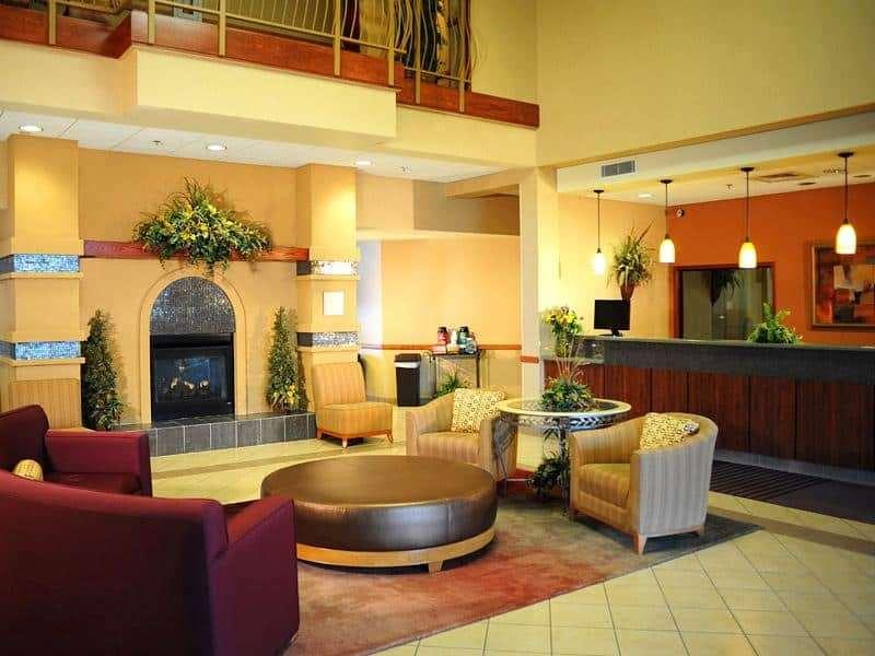 Hotel La Quinta By Wyndham Springfield Airport Plaza Interior foto