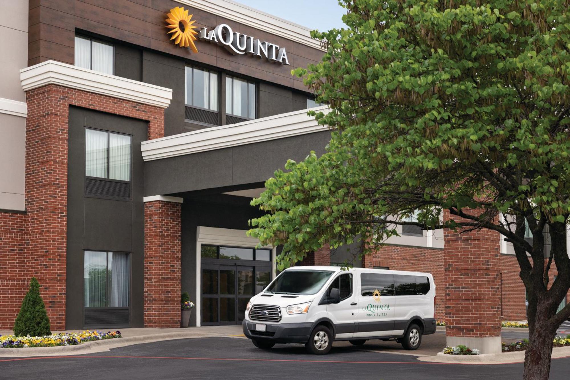 Hotel La Quinta By Wyndham Springfield Airport Plaza Exterior foto